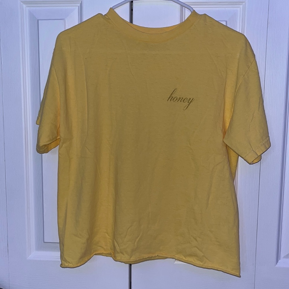 J. Galt (Brandy Melville), Yellow “honey” shirt